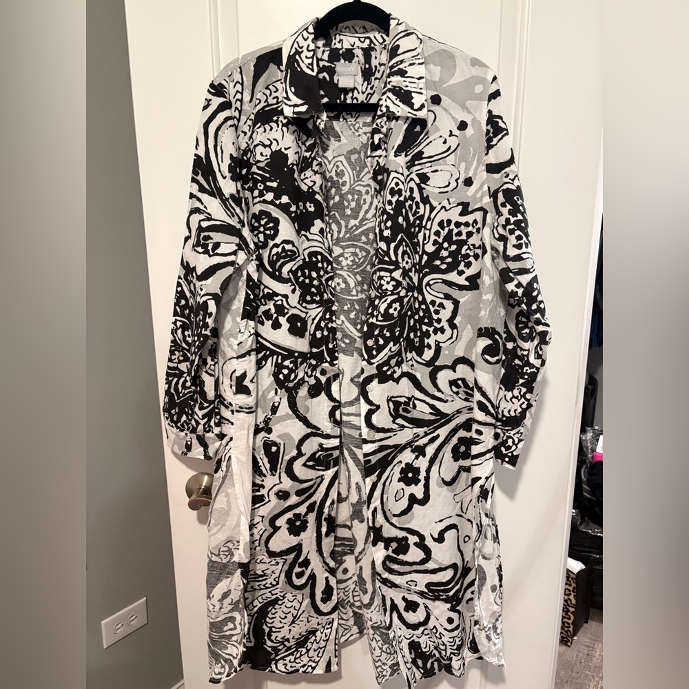 Chico's Monochrome Abstract Duster or Cover Up